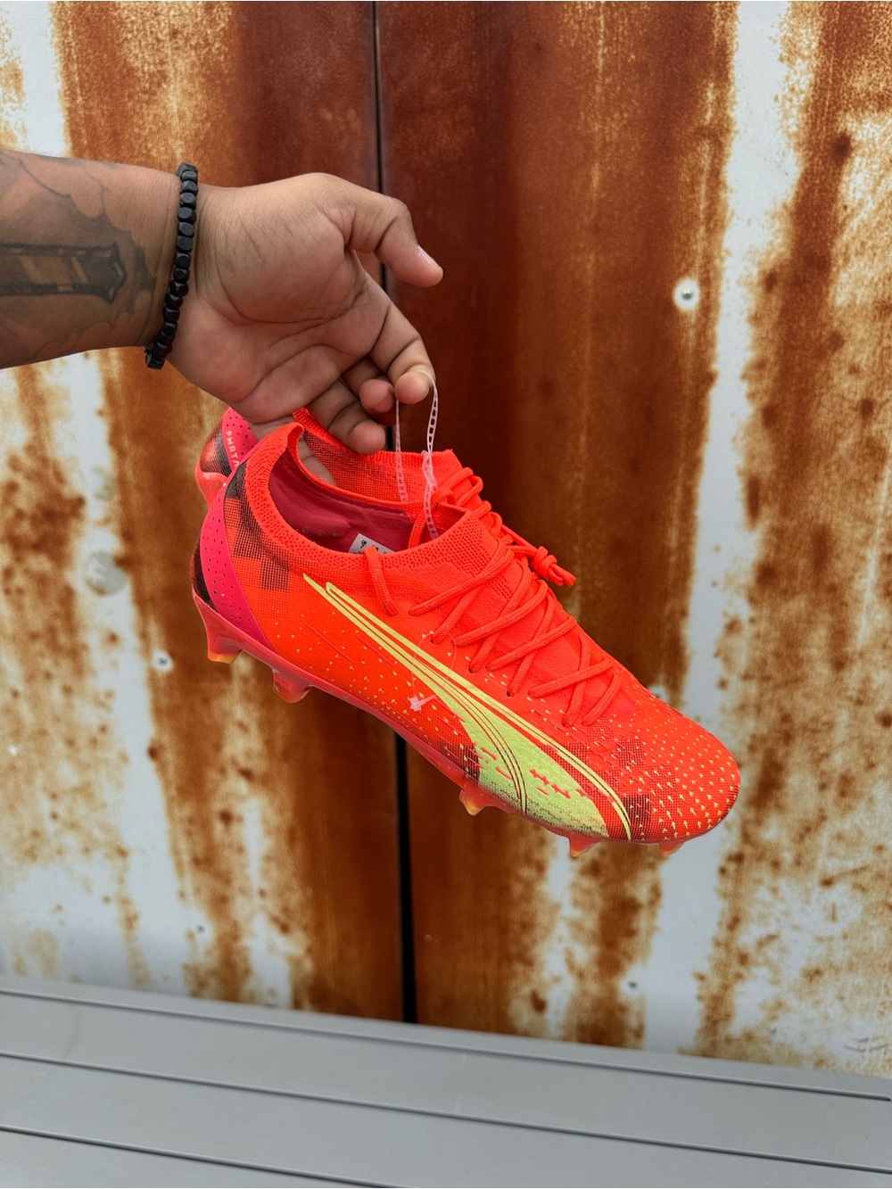 PUMA ULTRA ULTIMATE FG SOCCER CLEATS.